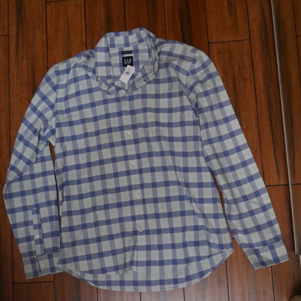 Men's GAP Standard Fit Stretch Long Sleeve shirt